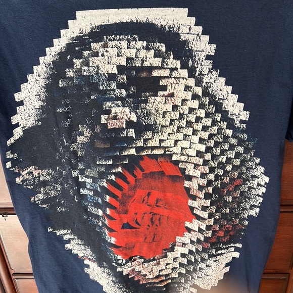 Roger Waters Tear Down The Wall Tour Tee - Picture 2 of 4